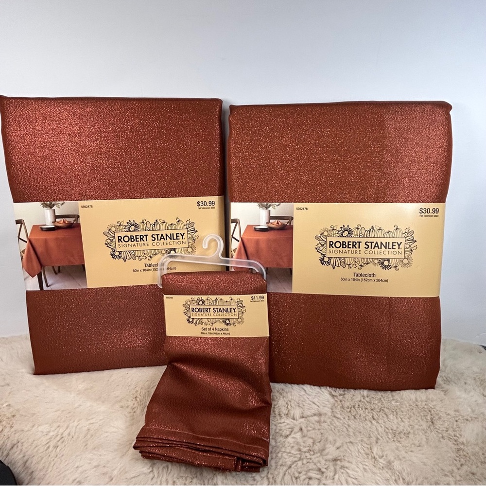 Robert Stanley Shimmering Metallics Rust Tablecloth Set 2)tablecloth, 4) napkins